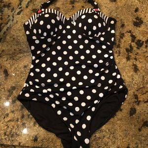 Black/White Polka Dot One-Piece Swimsuit